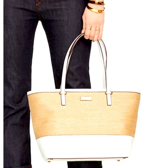 kate spade Handbags - Kate Spade ♠️ Cedar Street Straw Mini Harmony Daisy Satchel